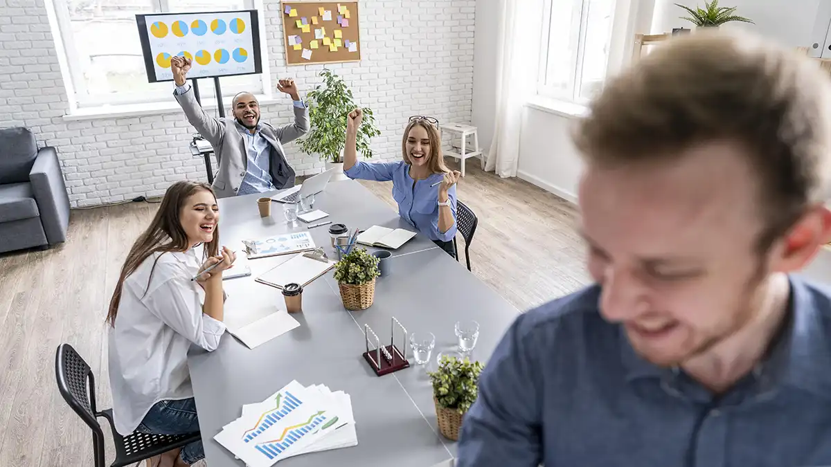 Salud emocional para empleados en un entorno laboral positivo